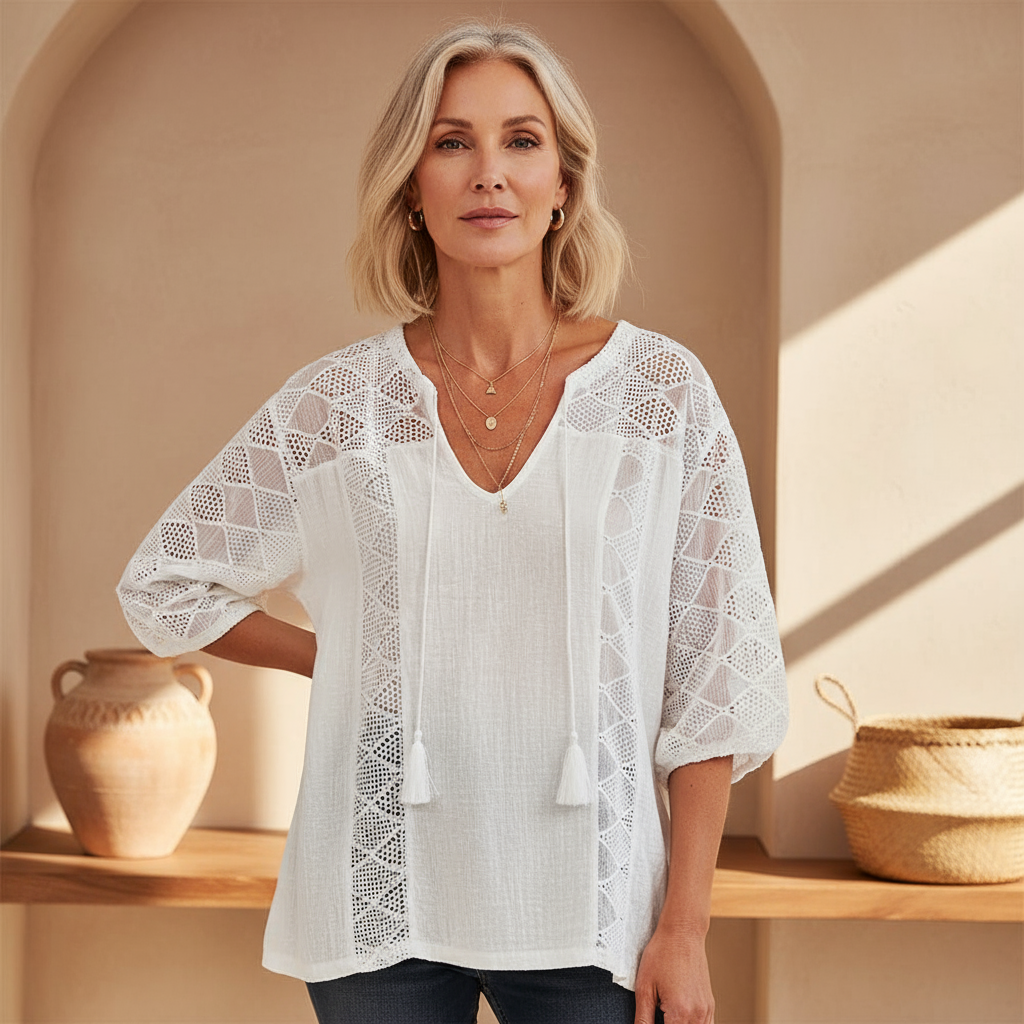 Auralee - Chic Accent Blouse